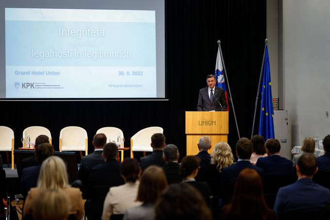 Predsednik Pahor na posvetu KPK z naslovom Integriteta v odnosu do legalnosti in legitimnosti